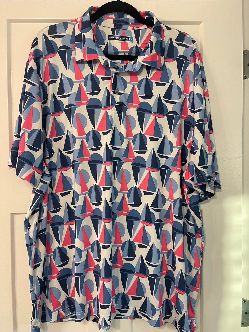 Roundtree & Yorke Blue, Pink & White Sailboat Print Polo